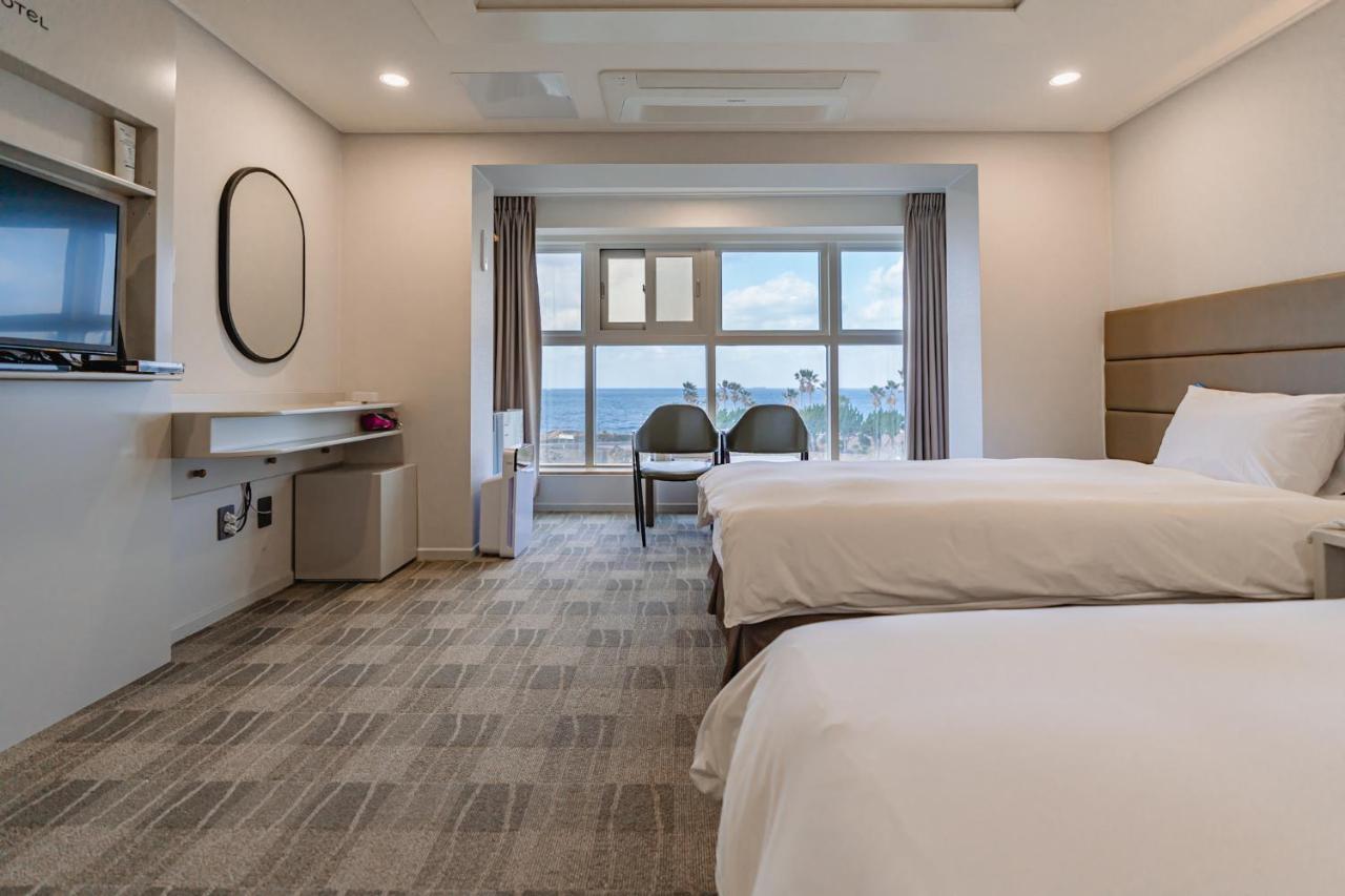 Cocoon Hotel Чеджу Екстериор снимка