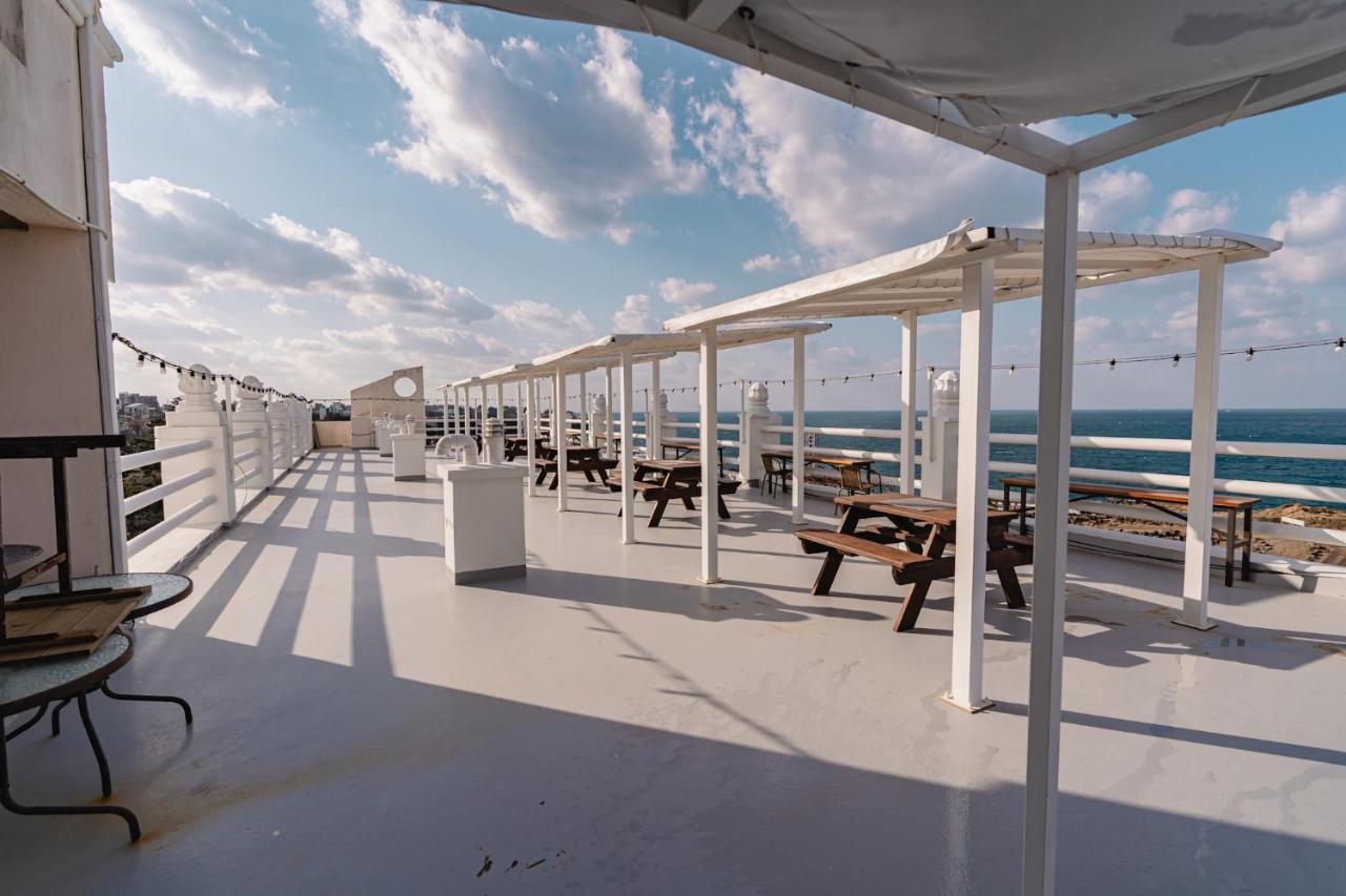Cocoon Hotel Чеджу Екстериор снимка