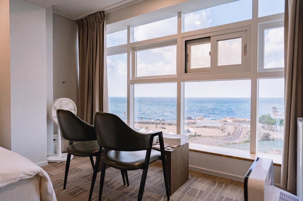 Cocoon Hotel Чеджу Екстериор снимка