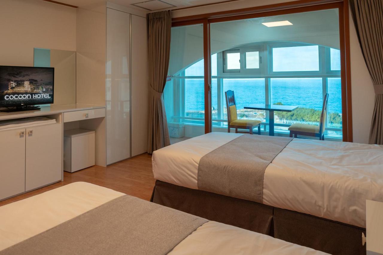 Cocoon Hotel Чеджу Екстериор снимка
